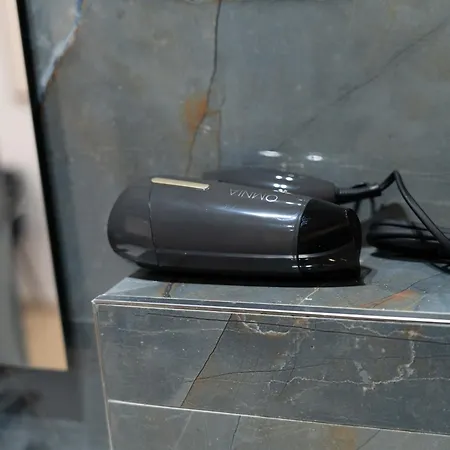 Golden Corner 3 - Sweet Escape