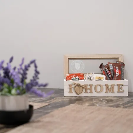 Golden Corner 3 - Sweet Escape