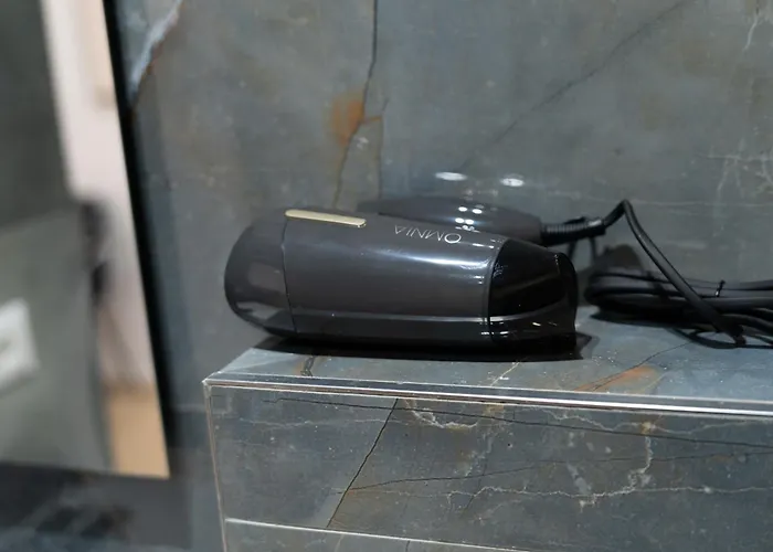 Golden Corner 3 - Sweet Escape