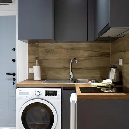 Golden Corner 3 - Sweet Escape *