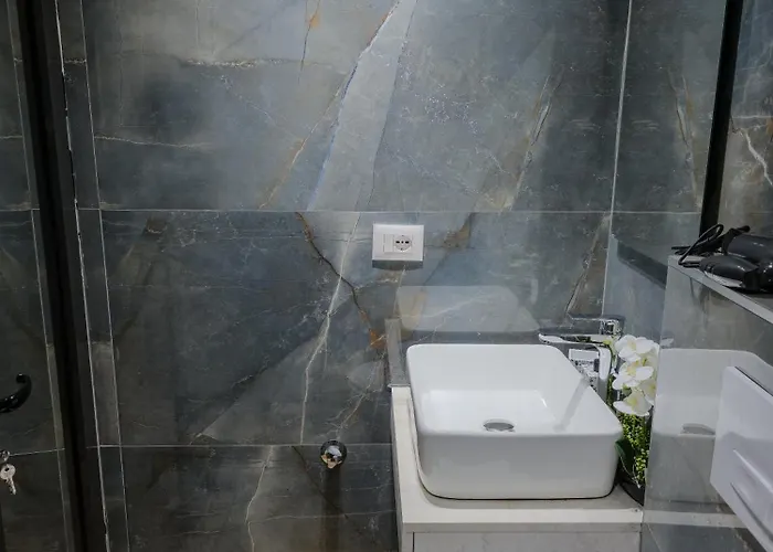 Golden Corner 3 - Sweet Escape Apartment Tirana