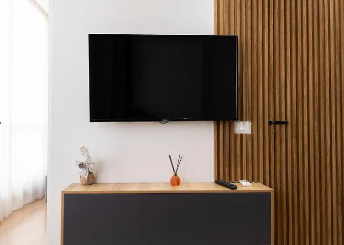 Golden Corner 3 - Sweet Escape